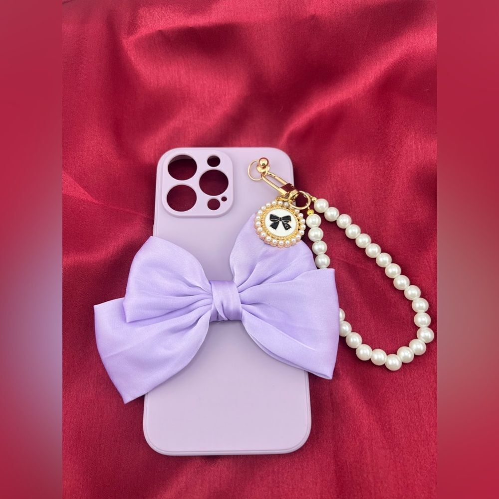 Lavender Bow iPhone 16 Pro Max Case with Elegant Pearl Strap - Picture 5 of 6